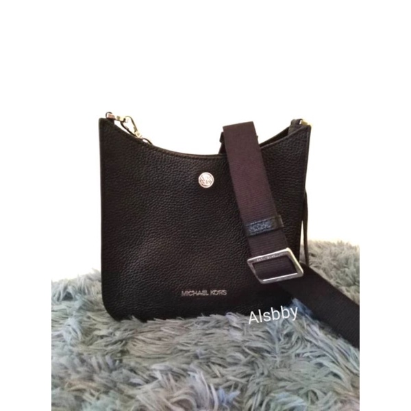 Michael Kors Briley Small Pebbled Leather Messenger Bag Shopee Malaysia