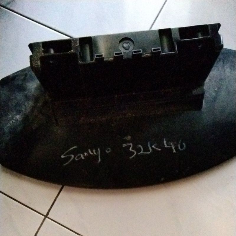 sanyo stand tv model 32k40 Shopee Malaysia