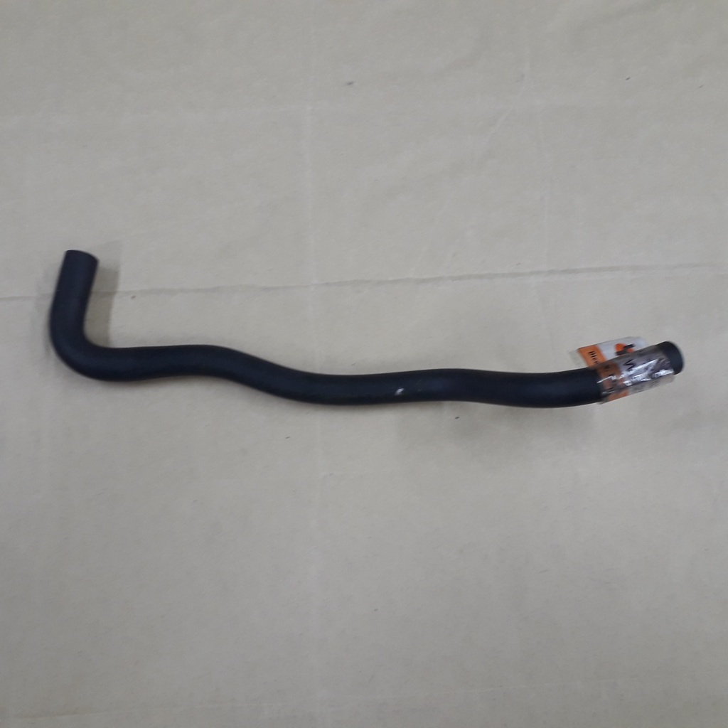 (1PCS YES WJ29) VALVE COVER PCV HOSE FOR TOYOTA COROLLA AE82 (12262