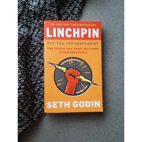 Linchpin Book Are You Indispensable? Seth Godin (english) Shopee