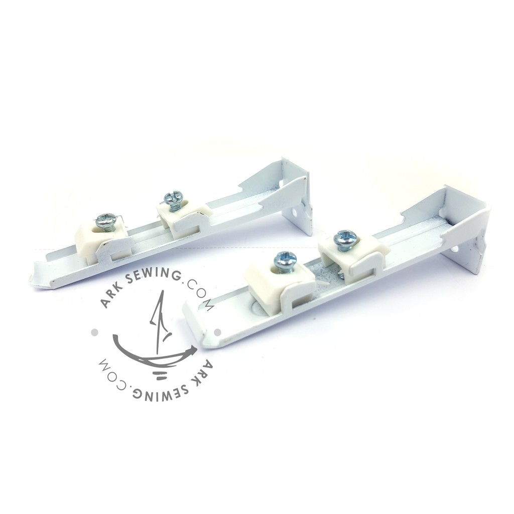DOUBLE ADJUSTABLE CURTAIN RAIL BRACKET / BRACKET LANGSIR KEMBAR (1SET