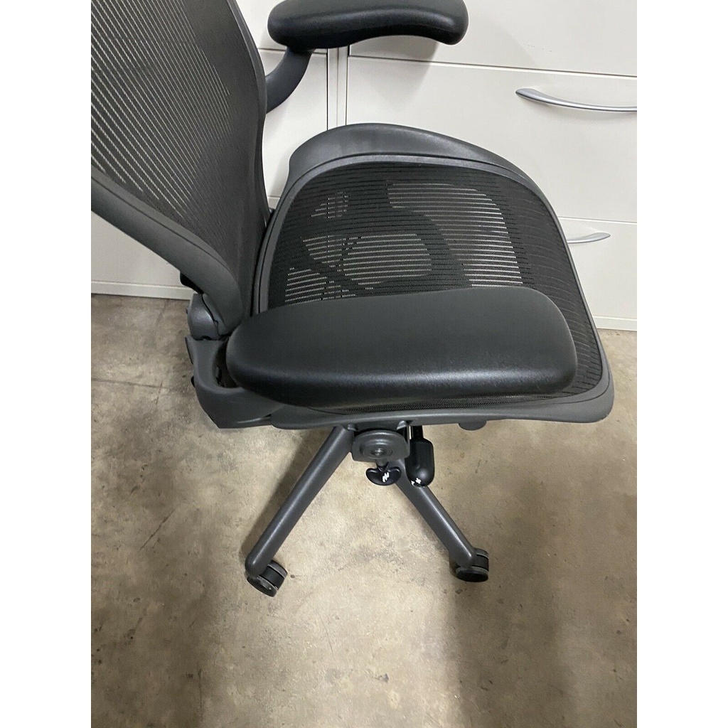 Herman Miller Aeron Remastered Chair Size B Fully Shopee Malaysia