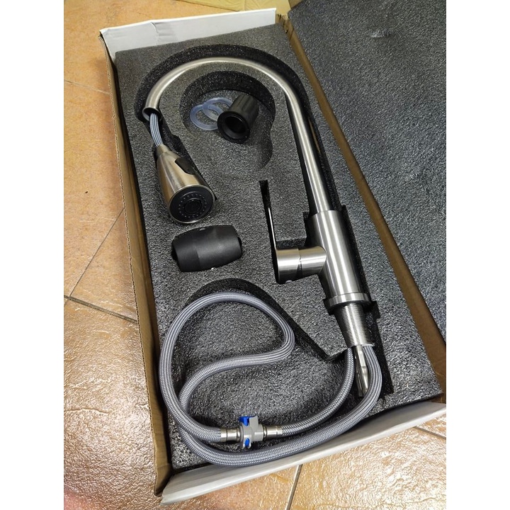 Pull Out Adjustable High Pressure Spray Kitchen Bathroom Pillar Faucet Basin Sink Water Tap Paip