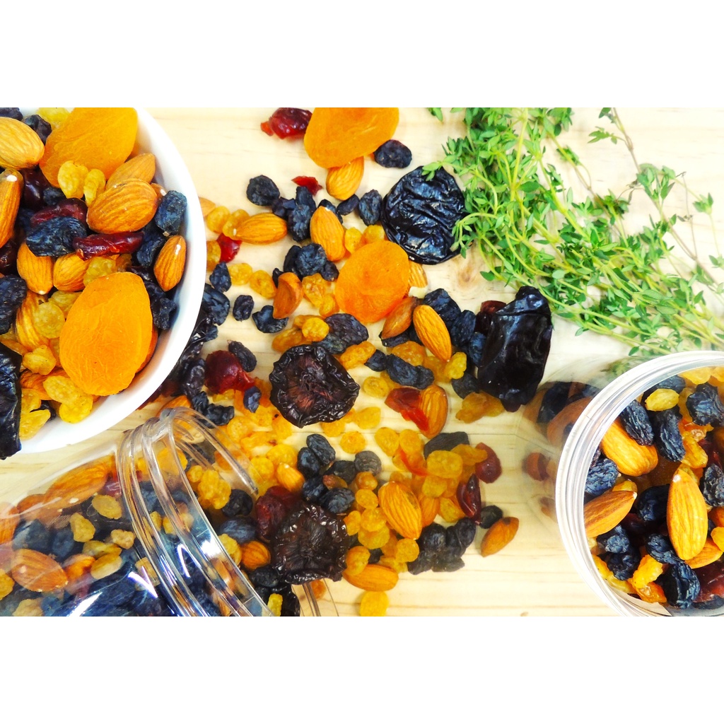 Mix Nuts Dried Fruits Kismis Sultana, Hazelnut, Gajus Mete, Badam