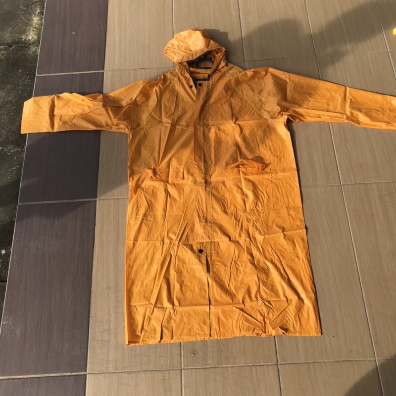 🔥🔥BIG SALES🔥🔥 Heavy Duty Rain Coat Raincoat with Button Orange Colour