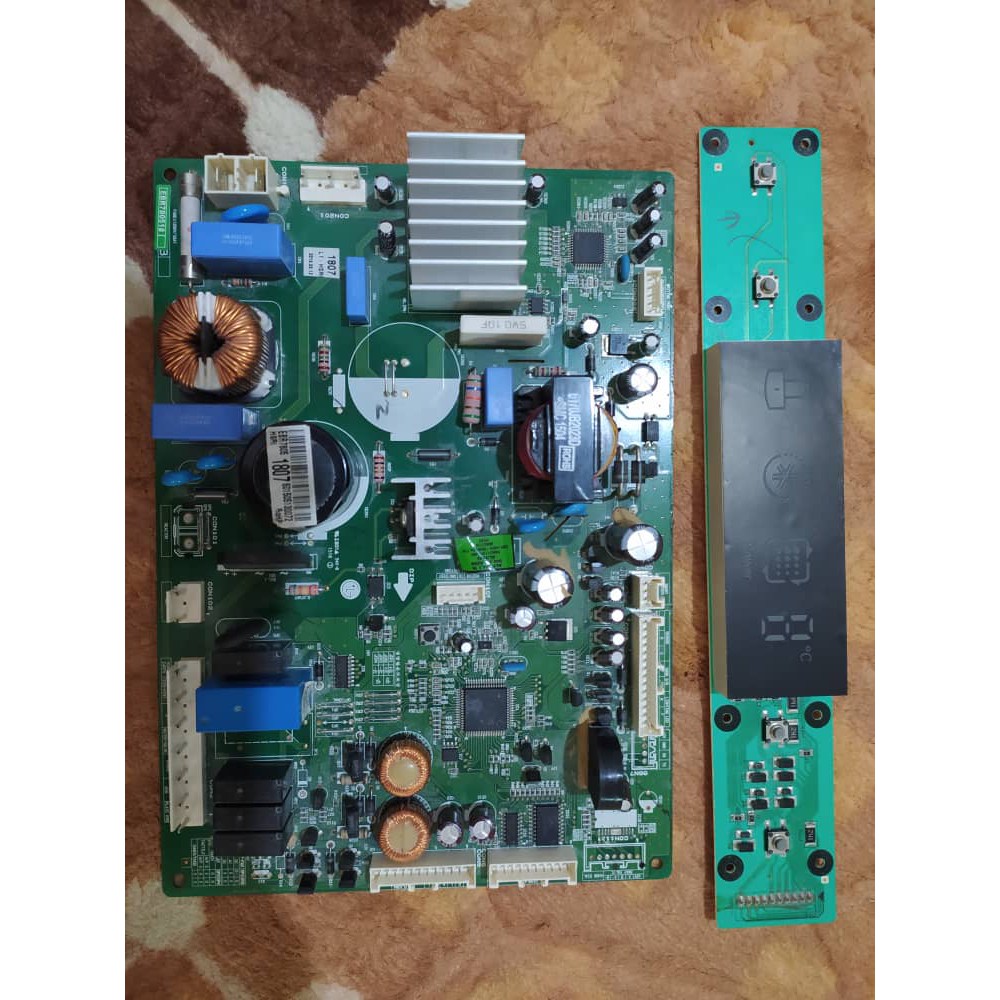 LG Refrigerator Motherboard Model GND702HLAL with Control Panel