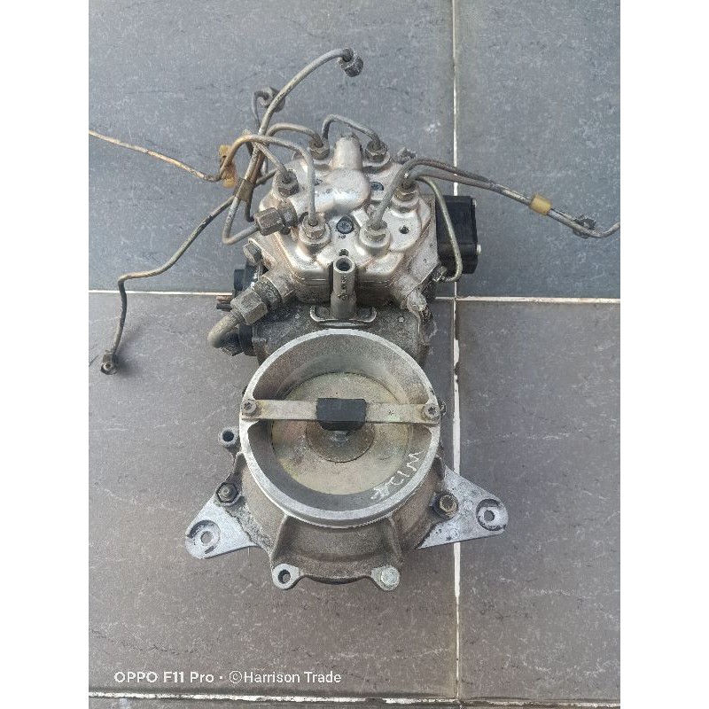 Mercedes Benz W124 Fuel Divider/Distributor 6 cyclinder FOR SPAREPART