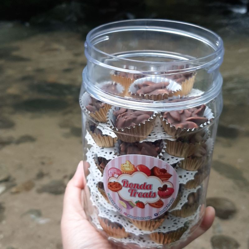 Almond Choc 50pcs (Homemade) Shopee Malaysia