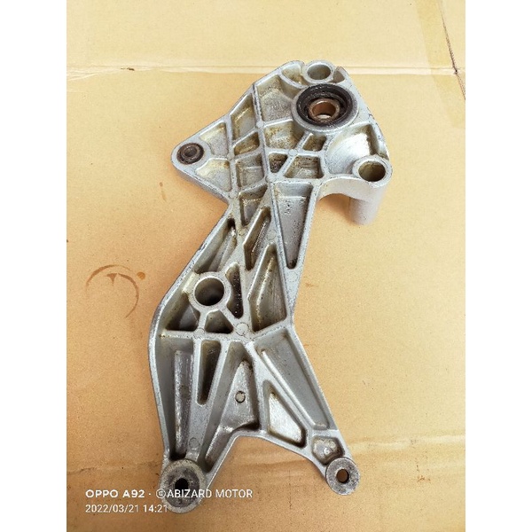 Swing arm Bracket Exhaust For Suzuki skywavehayate second original