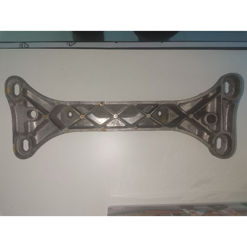 BMW E46 manual gearbox bracket for ZF transmission Shopee Malaysia
