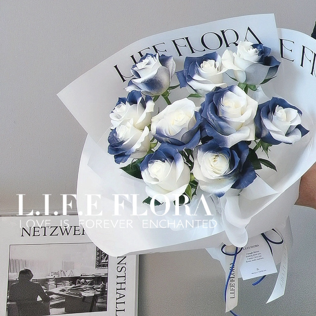 Influencer Broken Ice Blue Rose Valentine's Day Soap Bouquet Birthday