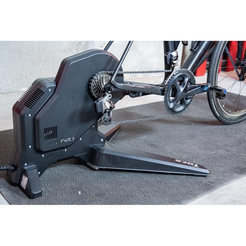 Tacx Flux S smart trainer 2 Years Garmin Malaysia warranty c/w FREE