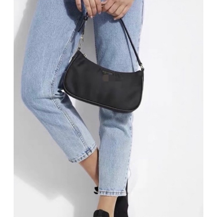Guess Nylon Shoulder Bag Ready Stock 🇲🇾 + 🎁 Shopee Malaysia