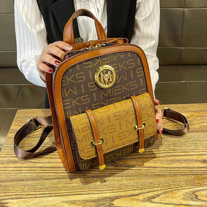 Hong Kong leather backpack female 2022 new fashion personality backpack