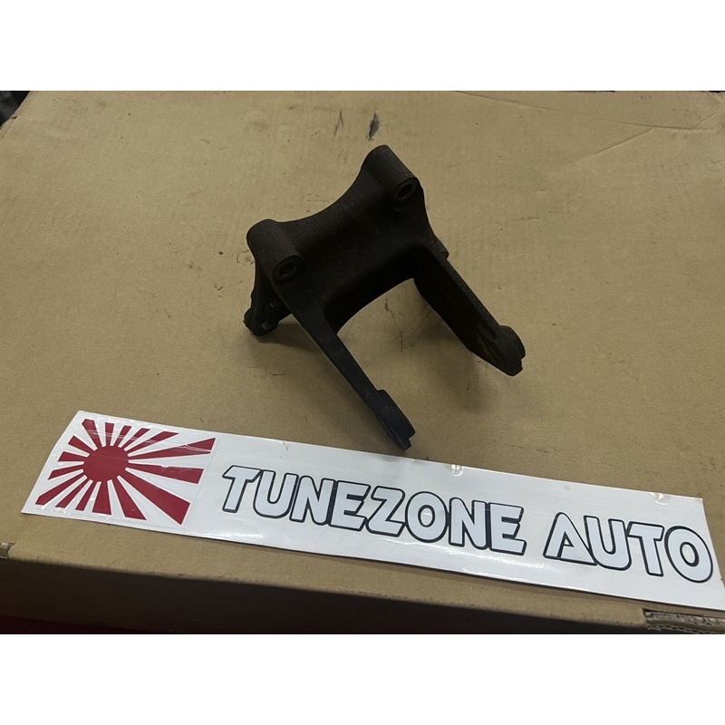 Storia YRV Front Engine Mounting Bracket For Storia/YRV/Kenari/Kelisa