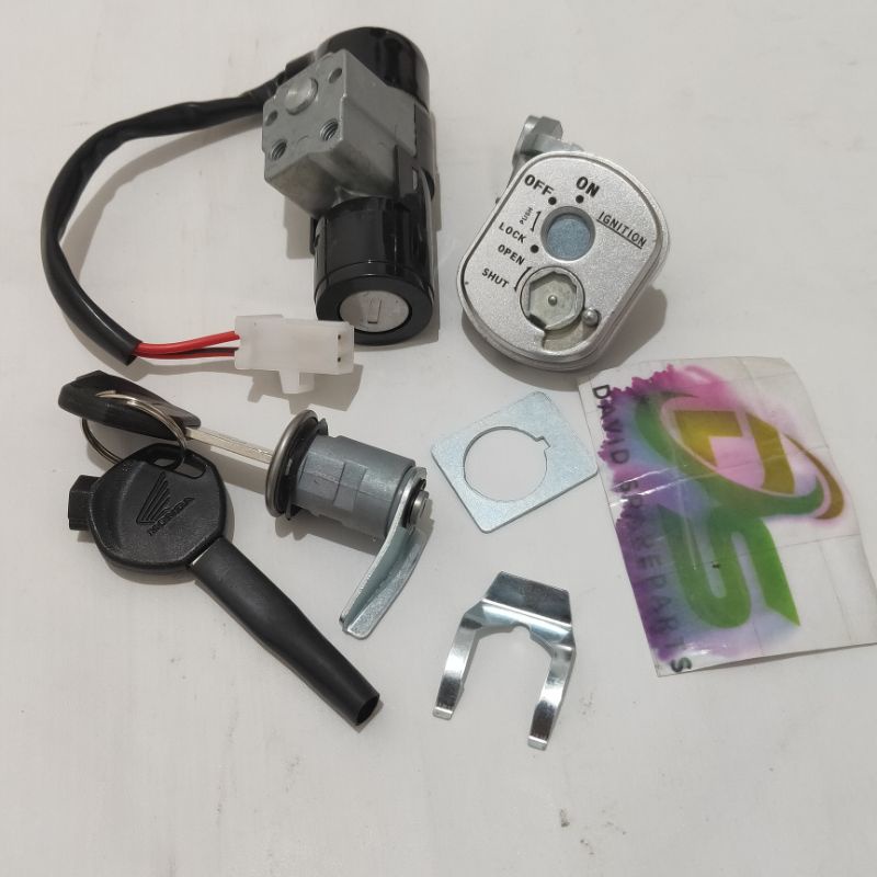 Ignition Key set Seat Lock Carburetorblade new firevo fi (KVY