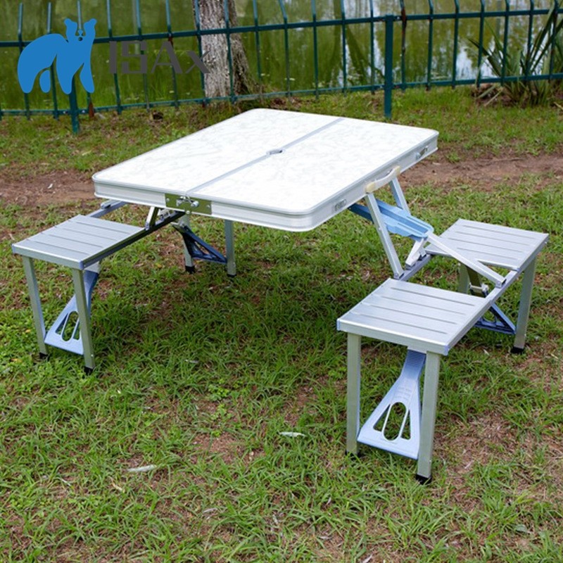 ISAx_Outdoor Folding Tables and Chairs One Table and Four Chairs