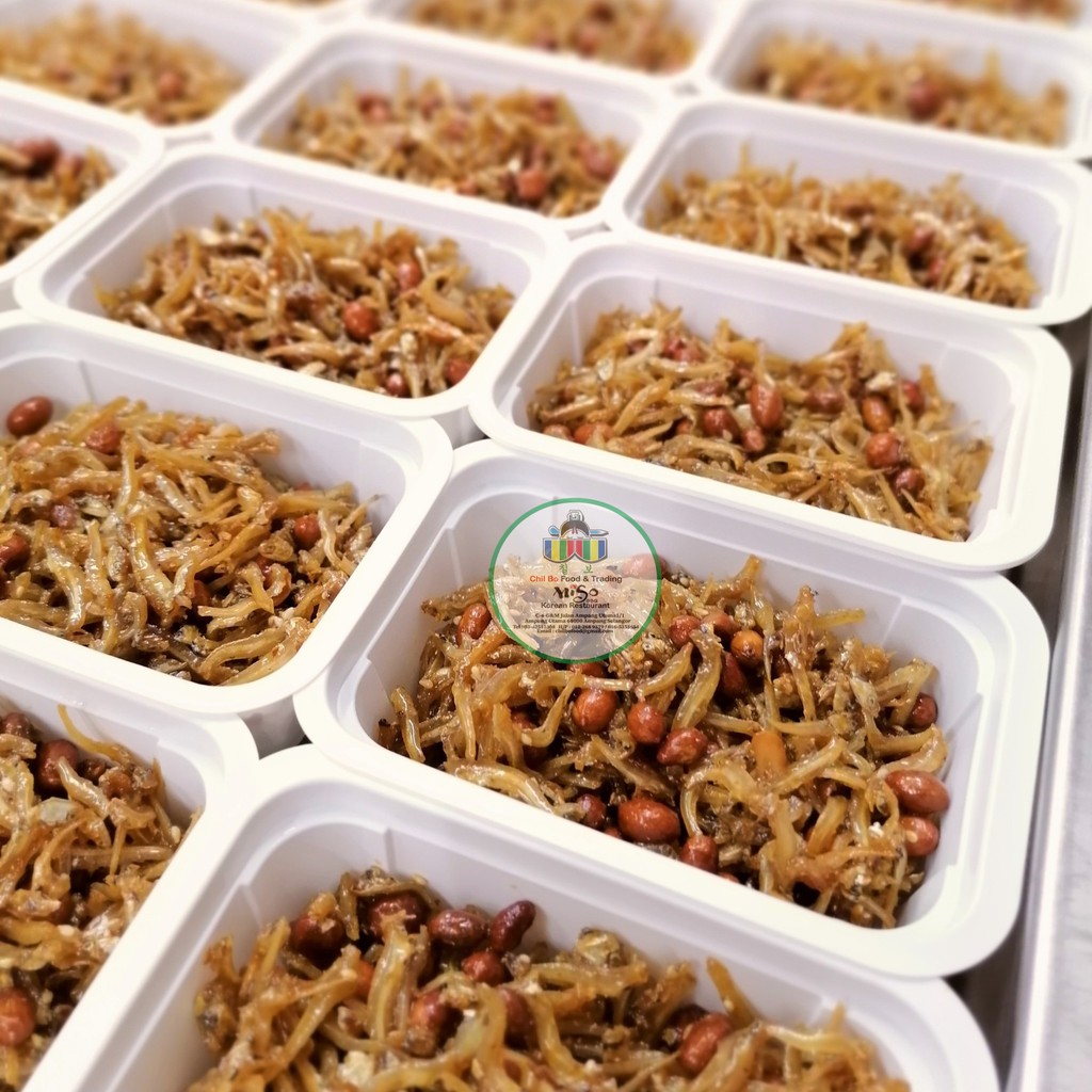 Korean side dish banchan Stir Fried Dried Anchovies with Peanut