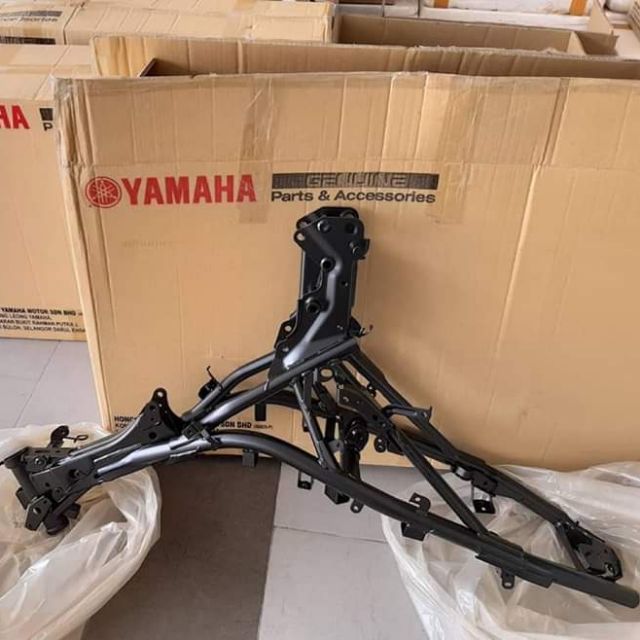 Yamaha body frame Chasis original y15zr v1/v2 , body y15zr baru 100