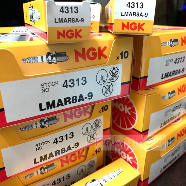 100 ORIGINAL NGK LMAR8A9 Spark Plug Yamaha XMAX 250 MT07 XMAX250