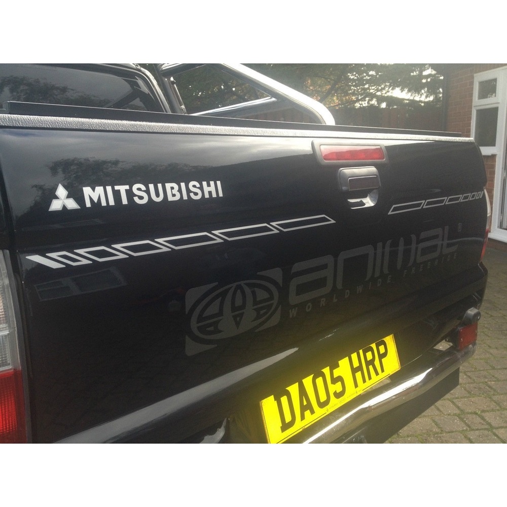 Mitsubishi L200 Triton storm strads Animal Tailgate graphics set