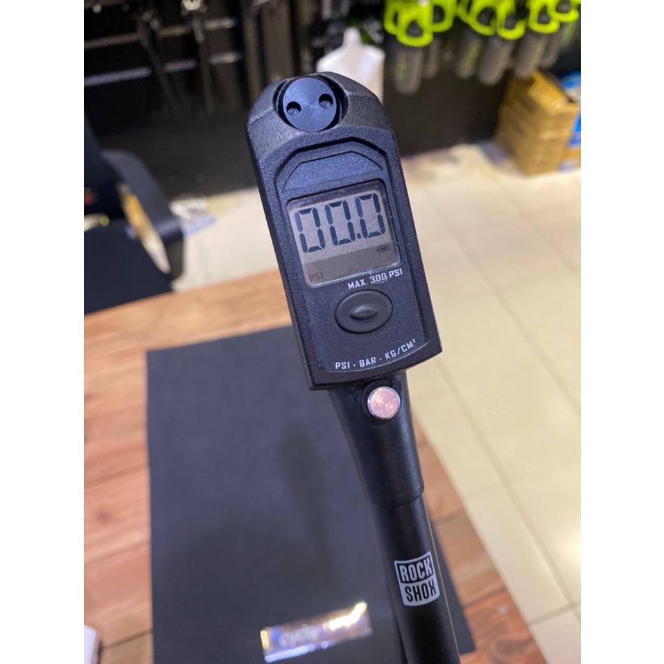 ROCKSHOX DIGITAL SHOCK PUMP MOUNTAIN BIKE SHOCK FORK PUMP Shopee Malaysia