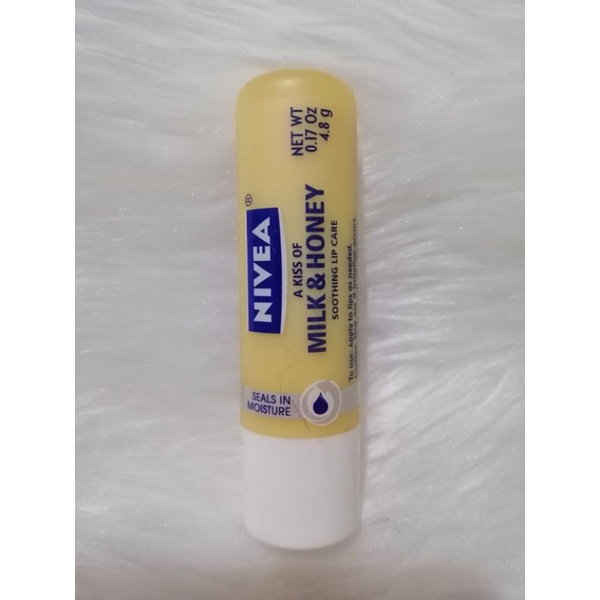 70Off Nivea A Kiss Milk & Honey Soothing Lip Care (Market return)0