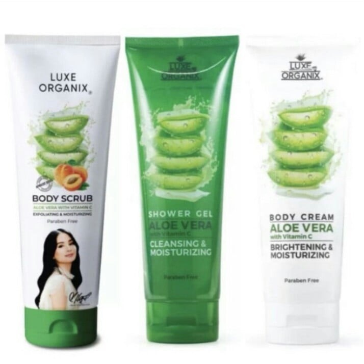 Luxe Organix Shower Gel 230g/Apricot Scrub with Vitamin C Face & Body