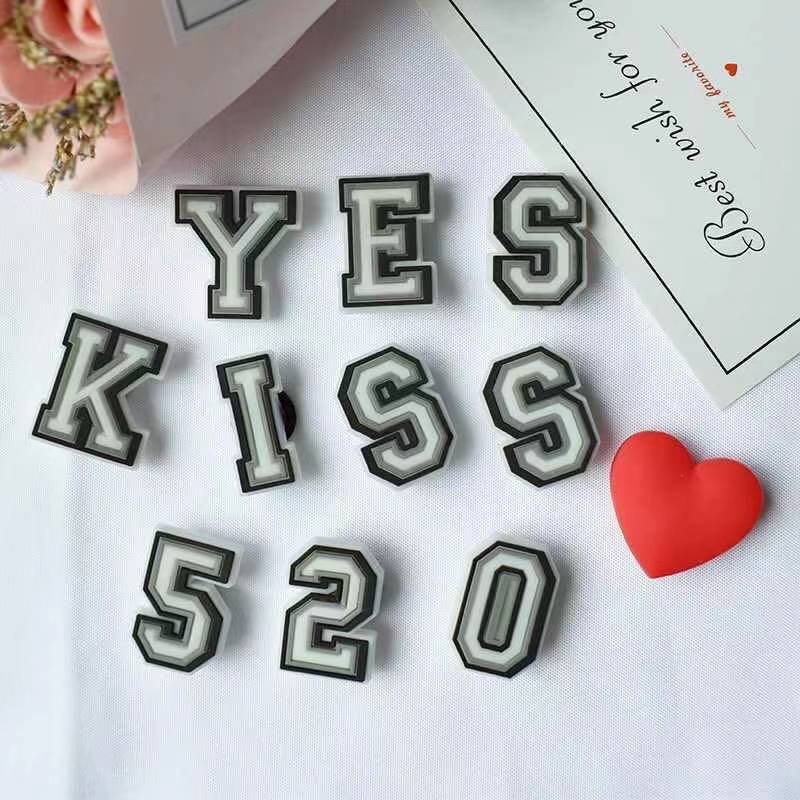 Sunstar Crocs Jibbitz Letters / Crocs Pins Charms Alphabet AZ And