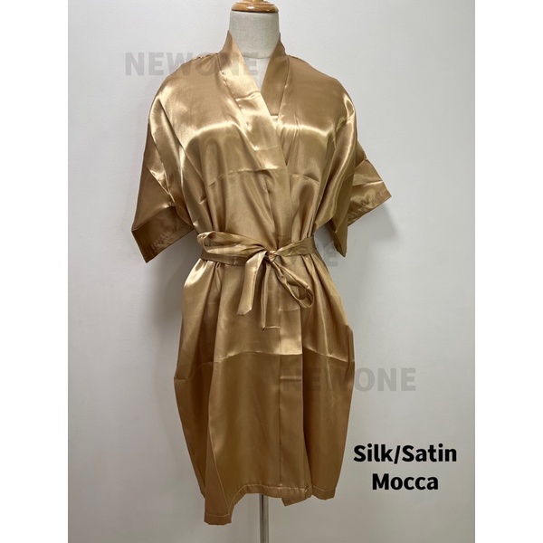 𝙉𝙀𝙒𝙊𝙉𝙀 𝙎𝙩𝙪𝙙𝙞𝙤 ® Silk Robe / Sleep wear / Wedding / Bride / Bridesmaid