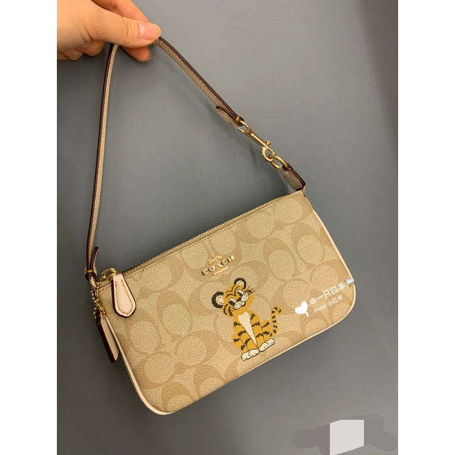 COACH New Strawberry Shopping Bag 2020 Shoulder Bag for Women Hg2U