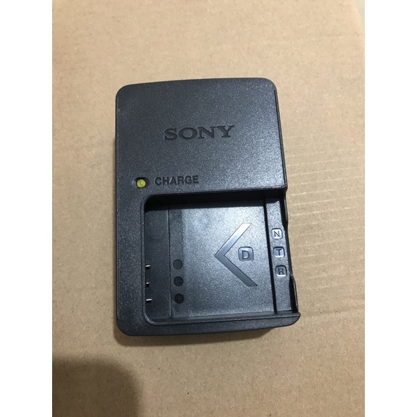 Sony Battery Charger Universal for NPBD1/NPFT1/BN1/FR1(BCCSDE