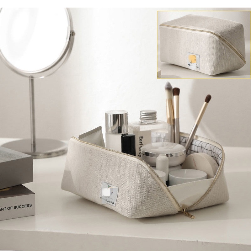 Woman Cosmetic bag Rectangle zipper Makeup Bag Fashion Canvas Hand Bag