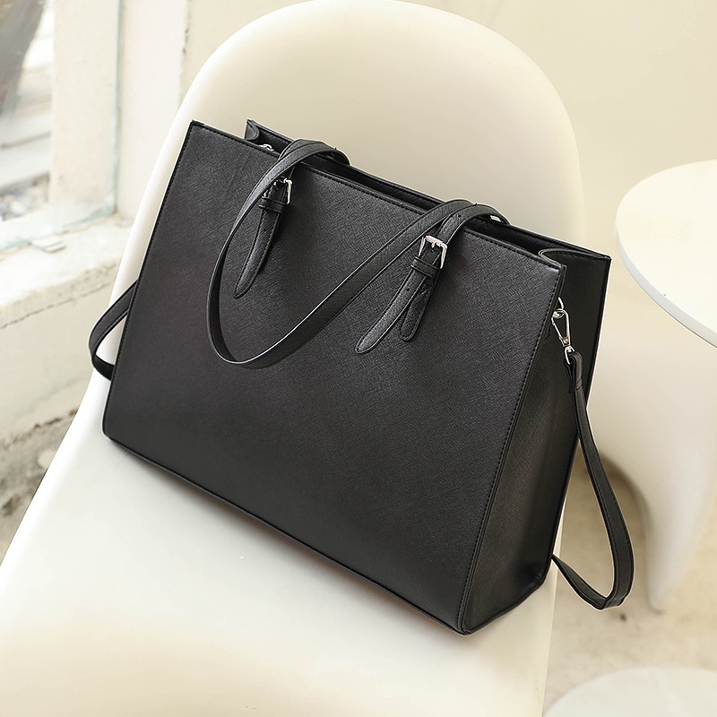 Leather Shoulder Bag 15.6 Inch Laptop Bag Fashion Messenger Bag