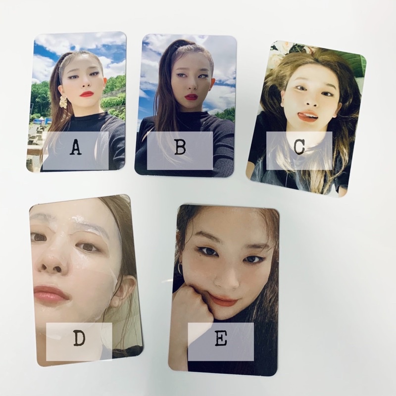 RED VELVET SEULGI MONSTER QUEENDOM PHOTOCARDS Shopee Philippines