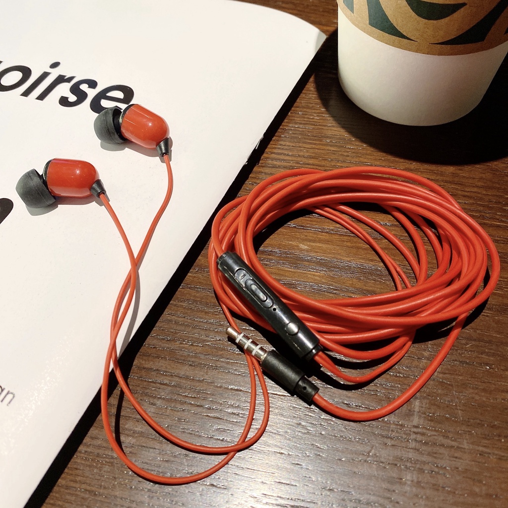 Live anchor monitoring headphones Extended cable anchor headphones 3