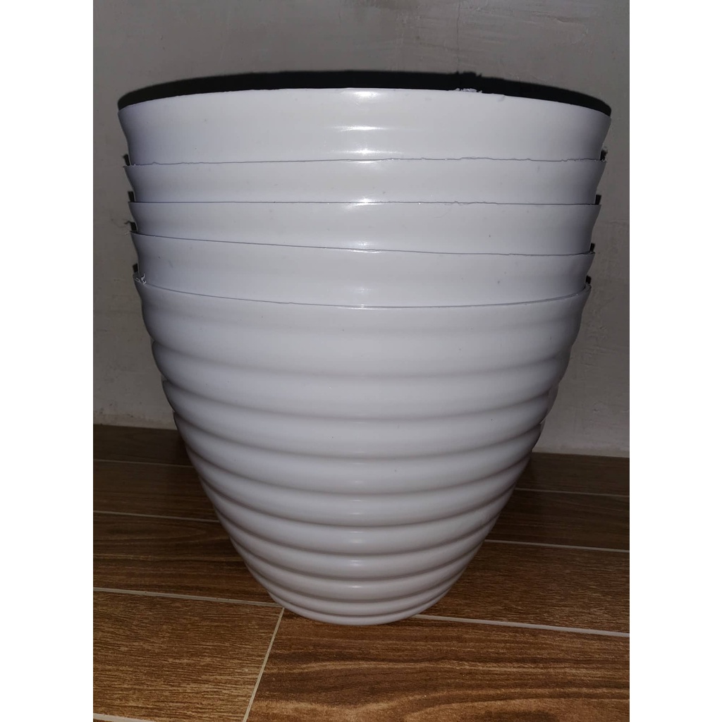 set of 5pcs. Extra Large Spiral white pots for plants 12x9 inches