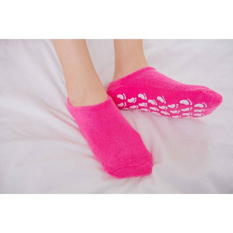 Spa SOCKS help nourish the feet to be soft and moisturized. Nourishes