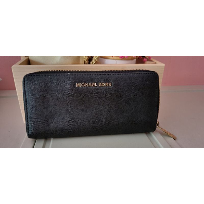 ORIGINAL MICHAEL KORS LONG WALLET PRELOVED Shopee Philippines