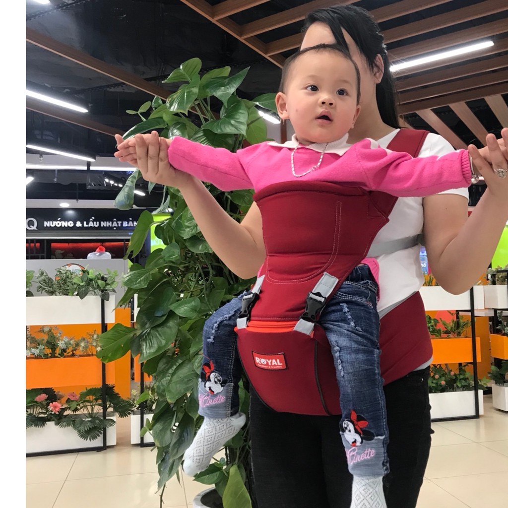 MultiPurpose sitting carrier for babies Sitting carrier with neck