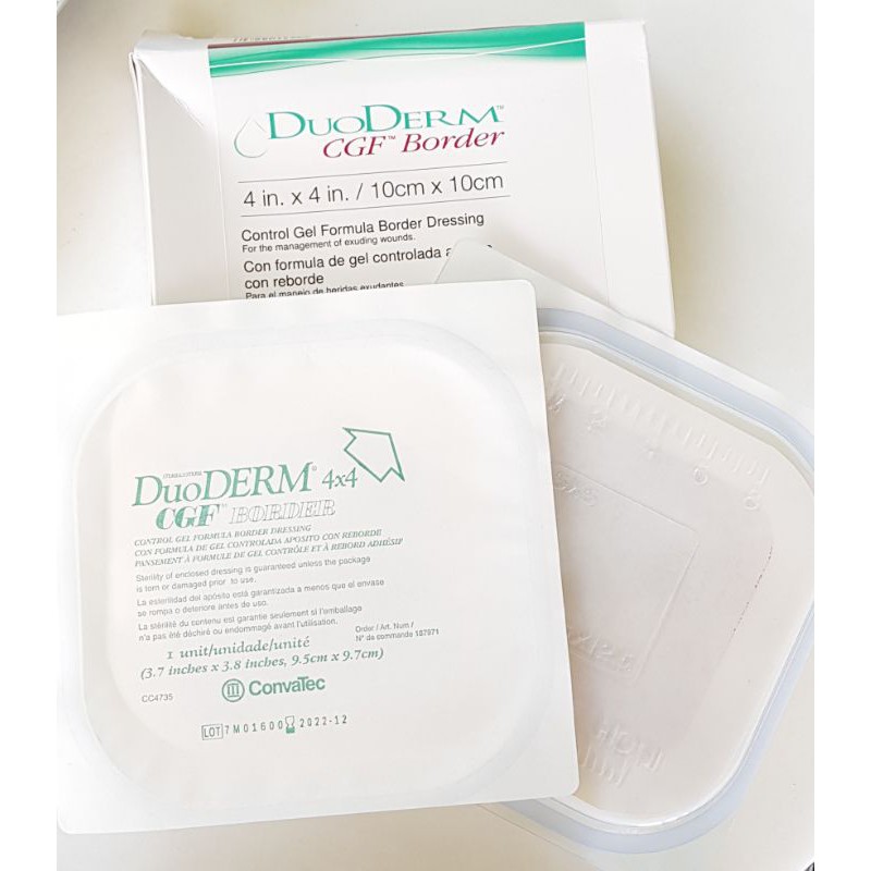 DuoDerm CGF Border Foam Adhesive Dressing 4in x 4in / 10cm x 10cm