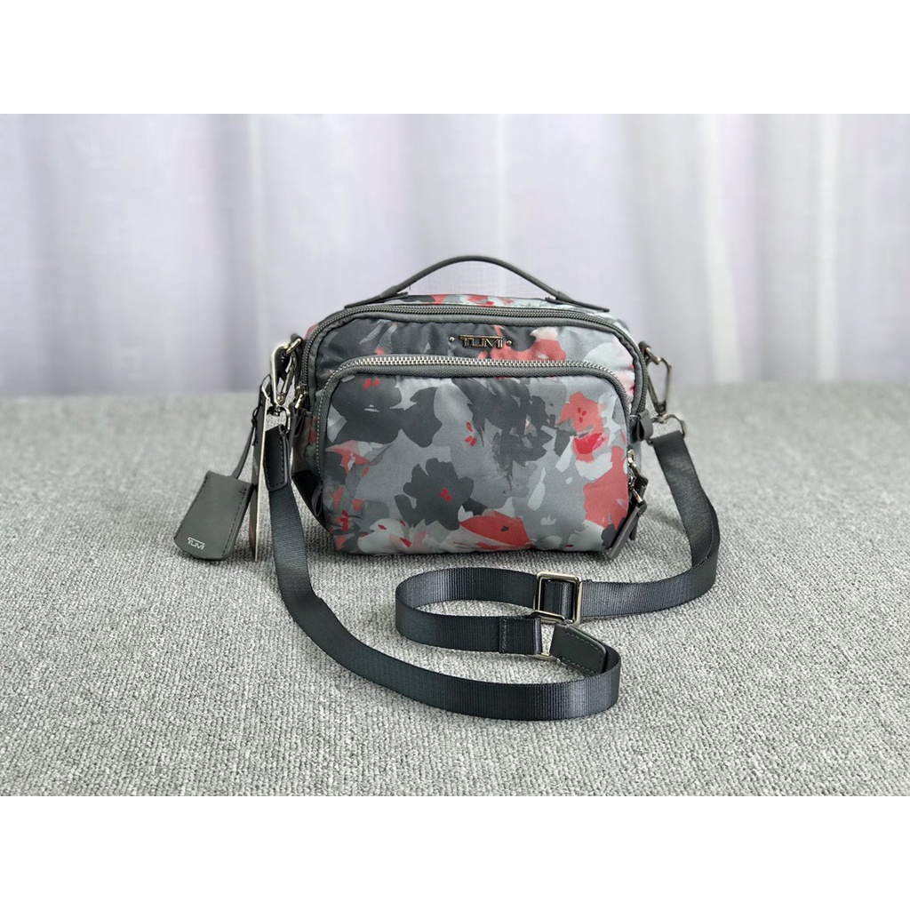 Tumi VOYAGEUR LUANDA PINKSLING BAG TUMIBAG TUMITUMI MINIWomen's BAG