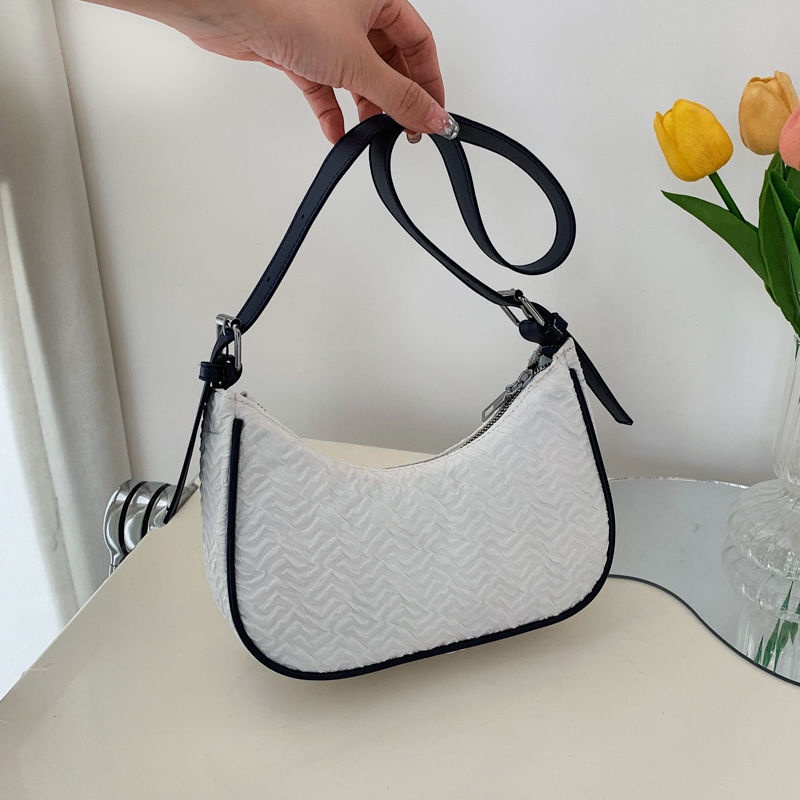 2022 New Style Bags HighEnd Sense This Year Popular Fold Bag Female