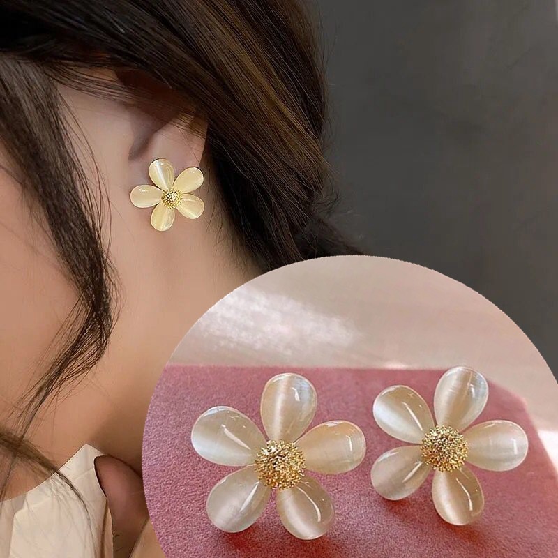 Korean fashion women's flower earrings Shopee Philippines