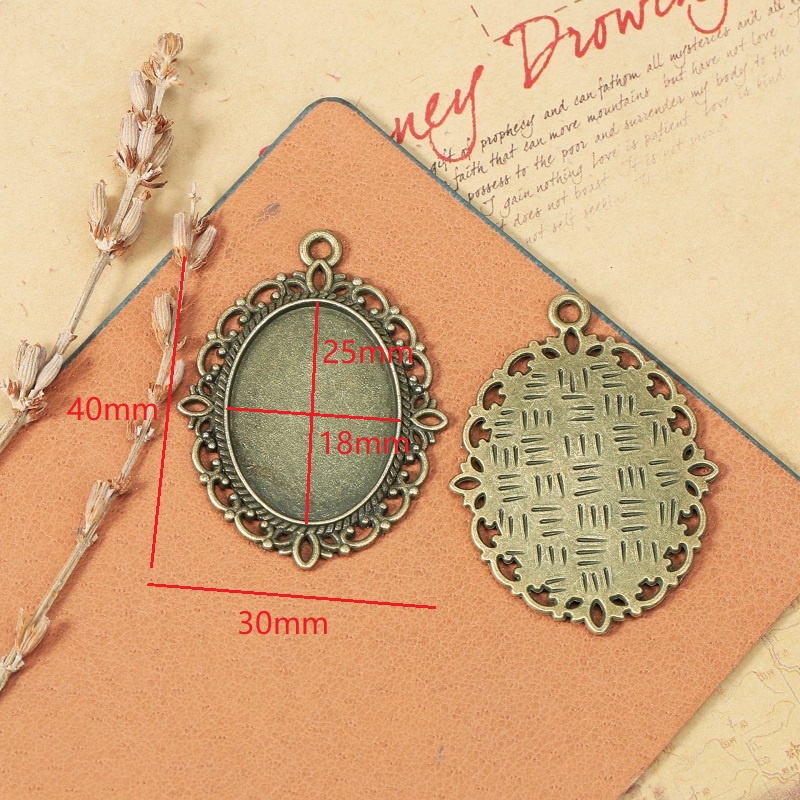 10pcs Handcrafted DIY Photo Frame Necklace Metal Pendant Wedding