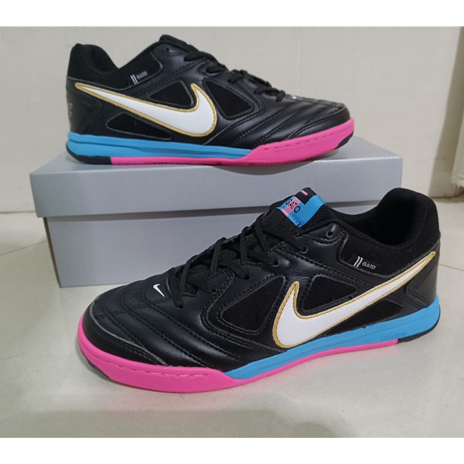 Supreme x Nike SB Gato Limited edition futsal shoes，Men's Leather flat