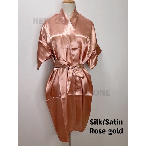 𝙉𝙀𝙒𝙊𝙉𝙀 𝙎𝙩𝙪𝙙𝙞𝙤 ® Silk Robe / Sleep wear / Wedding / Bride / Bridesmaid