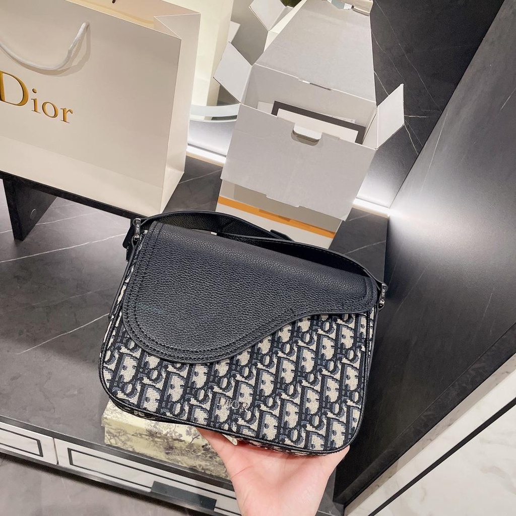 Dior messenger bag Men's OBLIQUE pattern / messenger bag imported