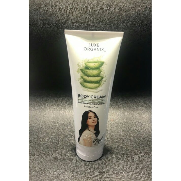 Luxe Organix Shower Gel 230g/Apricot Scrub with Vitamin C Face & Body