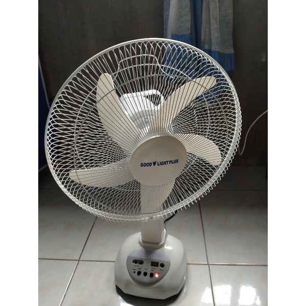 KUKU 12” / 14” RECHARGEABLE SOLAR LED DESK FAN (WITH MULTIFUNCTION